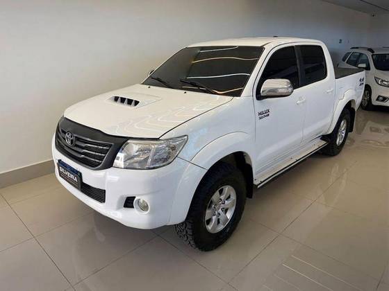 TOYOTA HILUX 2.7 SRV 4X4 CD 16V FLEX 4P AUTOMÁTICO TOYOTA HILUX 2.7 SRV 4X4 CD 16V FLEX 4P AUTOMÁTICO